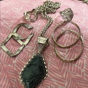 Elegant Silver and Green Pendant Necklace